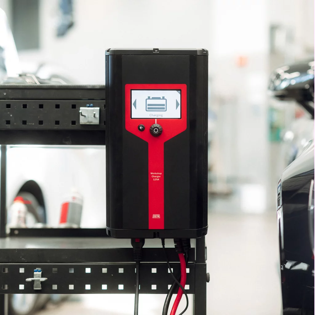 Workshop charger 12/24V 125A
